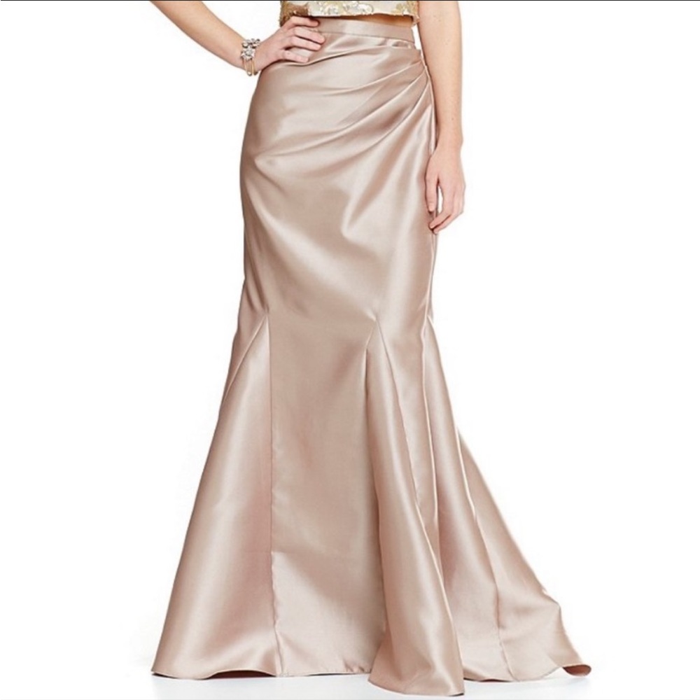 EUC Badgley Mischka Prom Dress